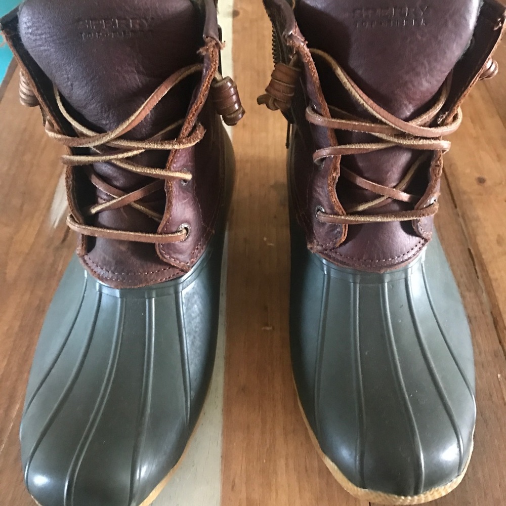 Sperry duck boots